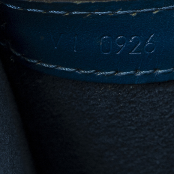 Louis Vuitton Lussac - Picture 10 of 10